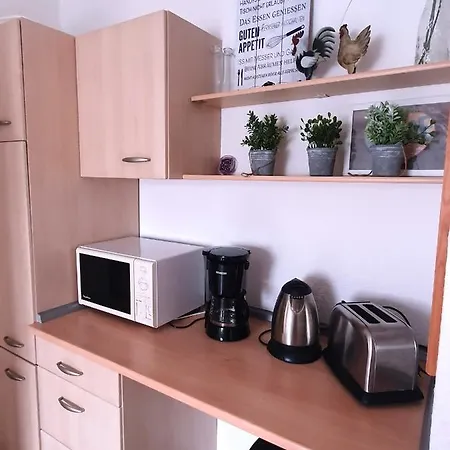 Apartment 21098